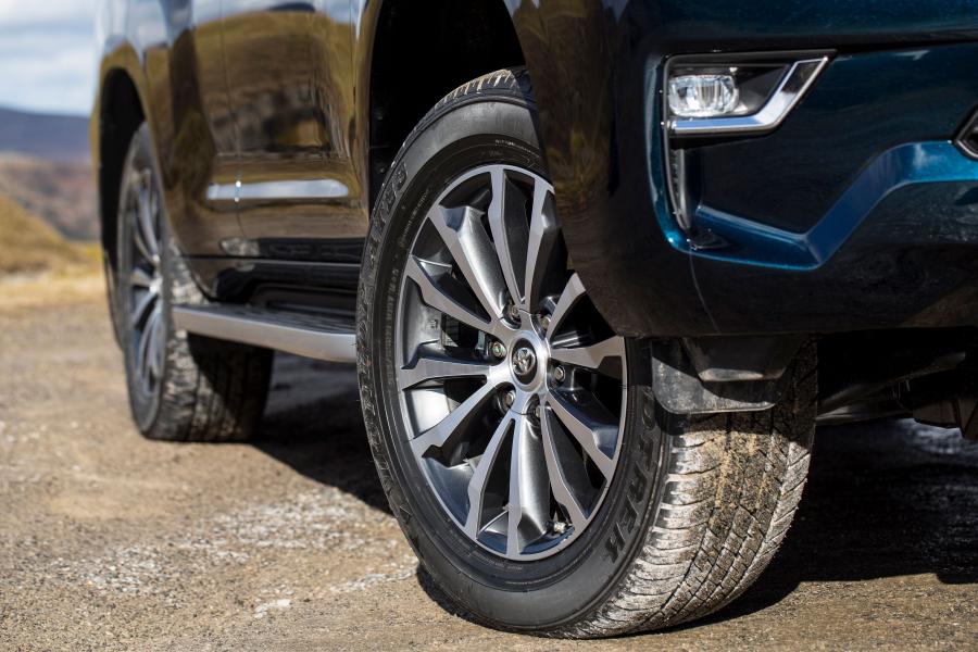 Колеса Toyota Land Cruiser Prado (150) 2018 года  (UK) (фото 29 из 40)